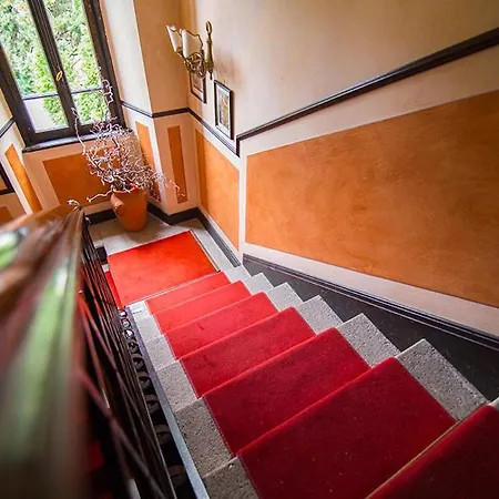 Villa Nocco Sleeps 12